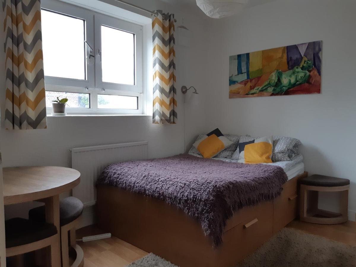 Cosy Room In Camden Town Zone 2 Londra Exterior foto